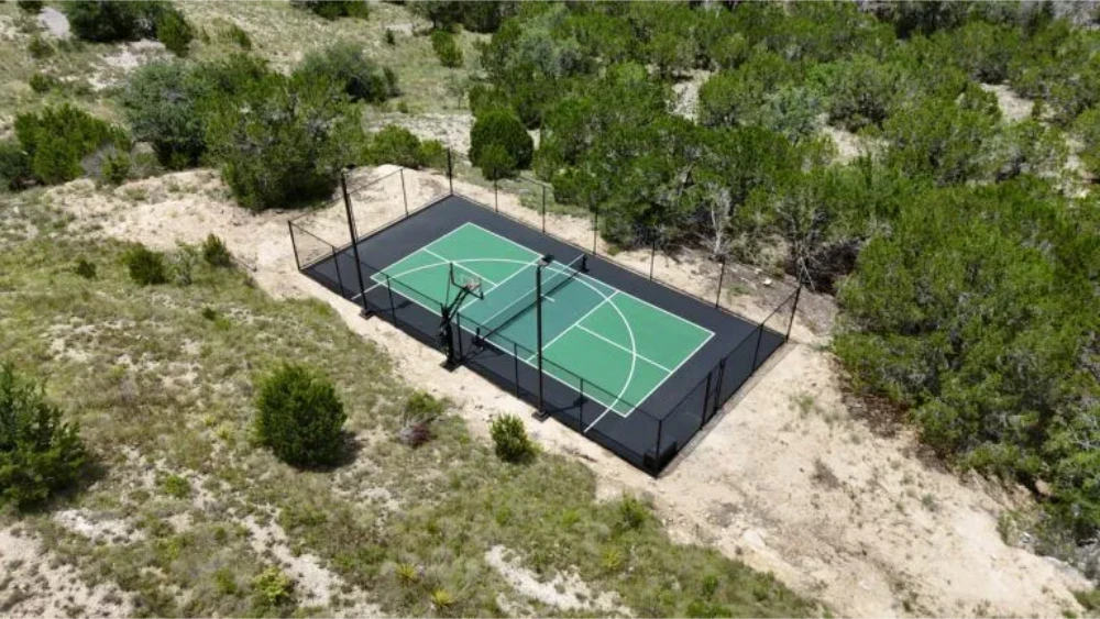 fenced-multi-purpose-court-spicewood-tx-768x432