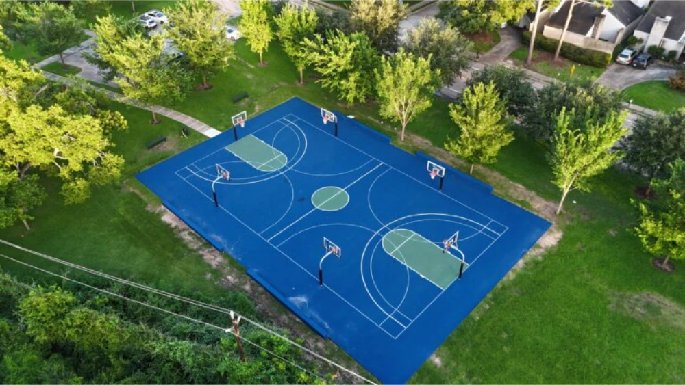 outdoor-basketball-court-houston-blue-green-sports-surface-768x432