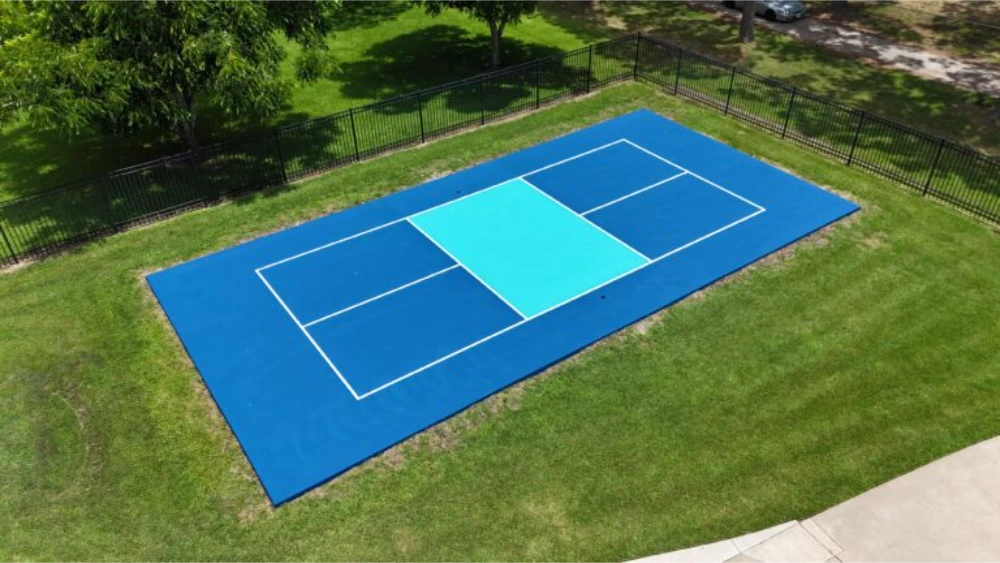 pickleball-court-installation-with-unicourt-net-system-768x432