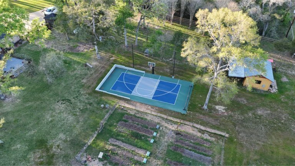 private-basketball-court-aerial-view-768x432