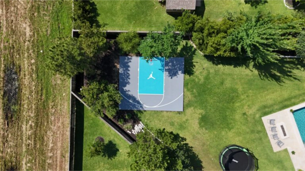 residential-outdoor-basketball-court-installation
