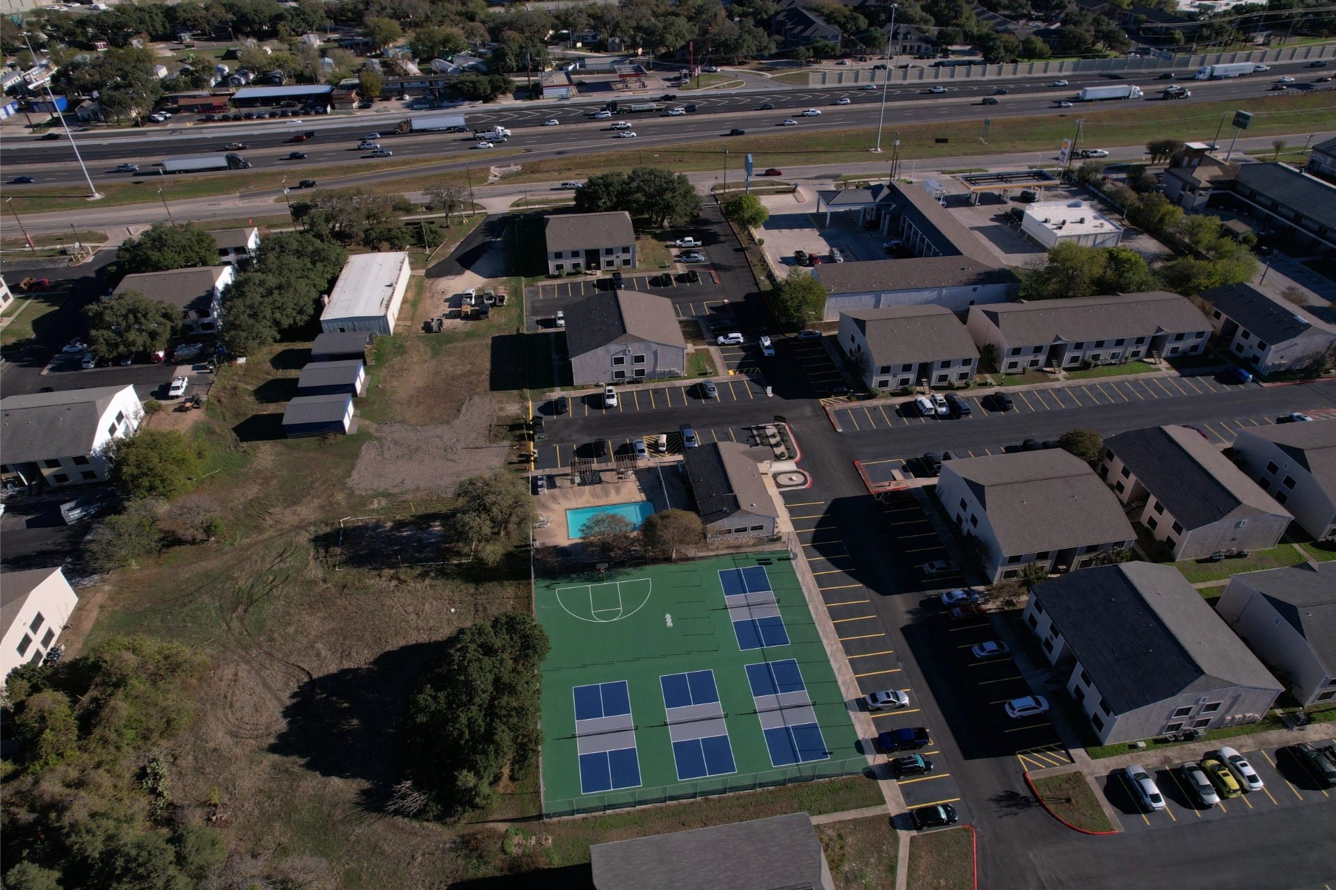 tennis-court-resurfacing-pickleball-facility-aerial-view-scaled