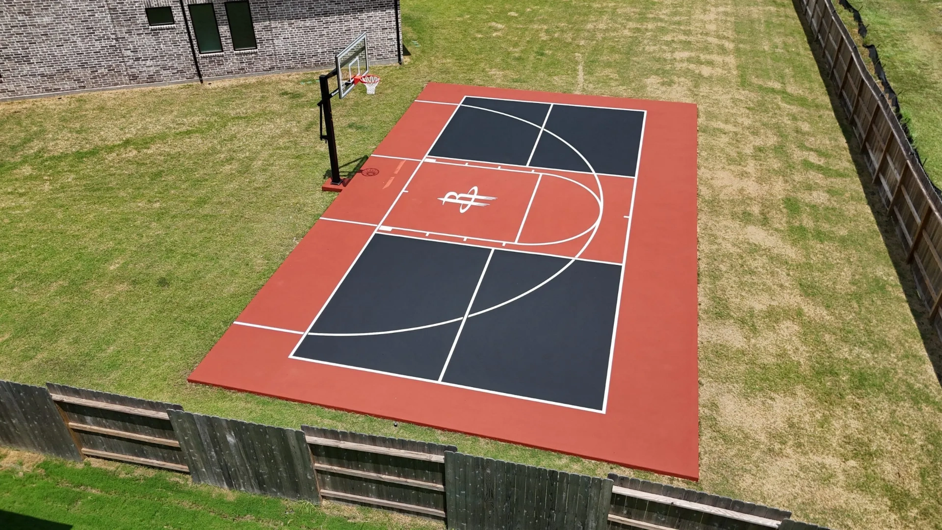 texas-backyard-multi-court-basketball-pickleball-scaled