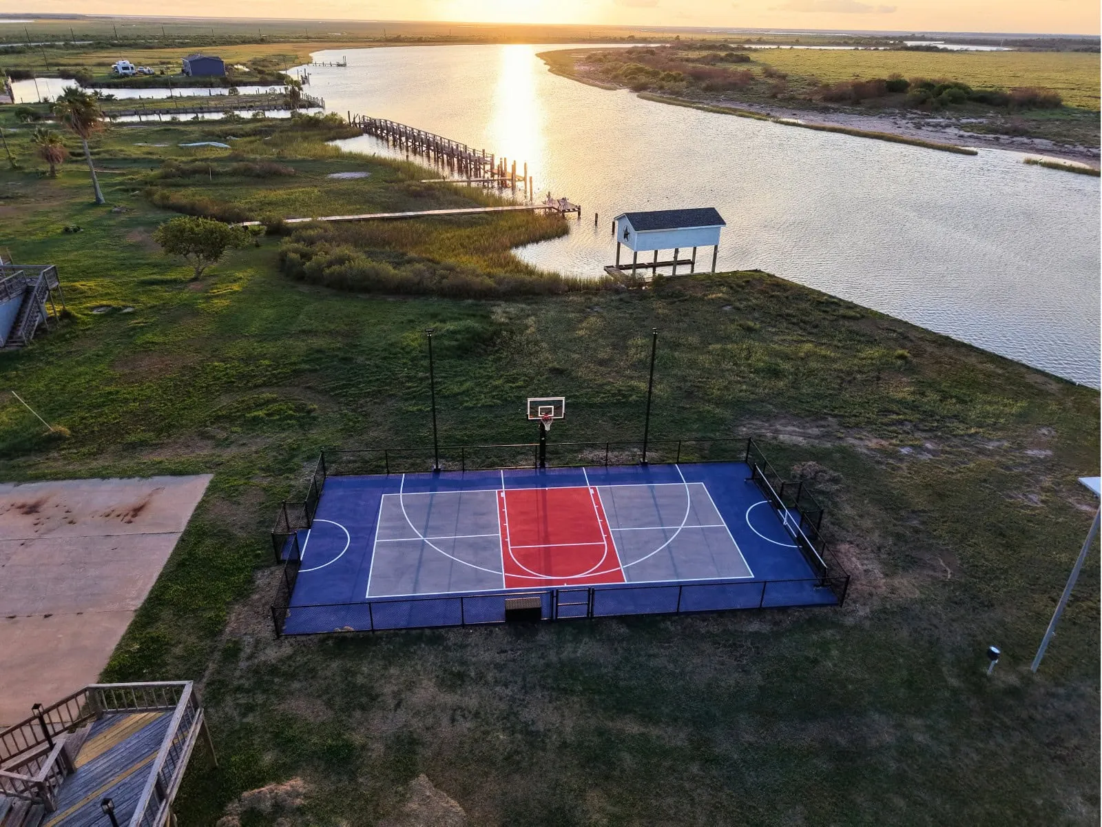 multi-sport-court-basketball-pickleball-waterfront